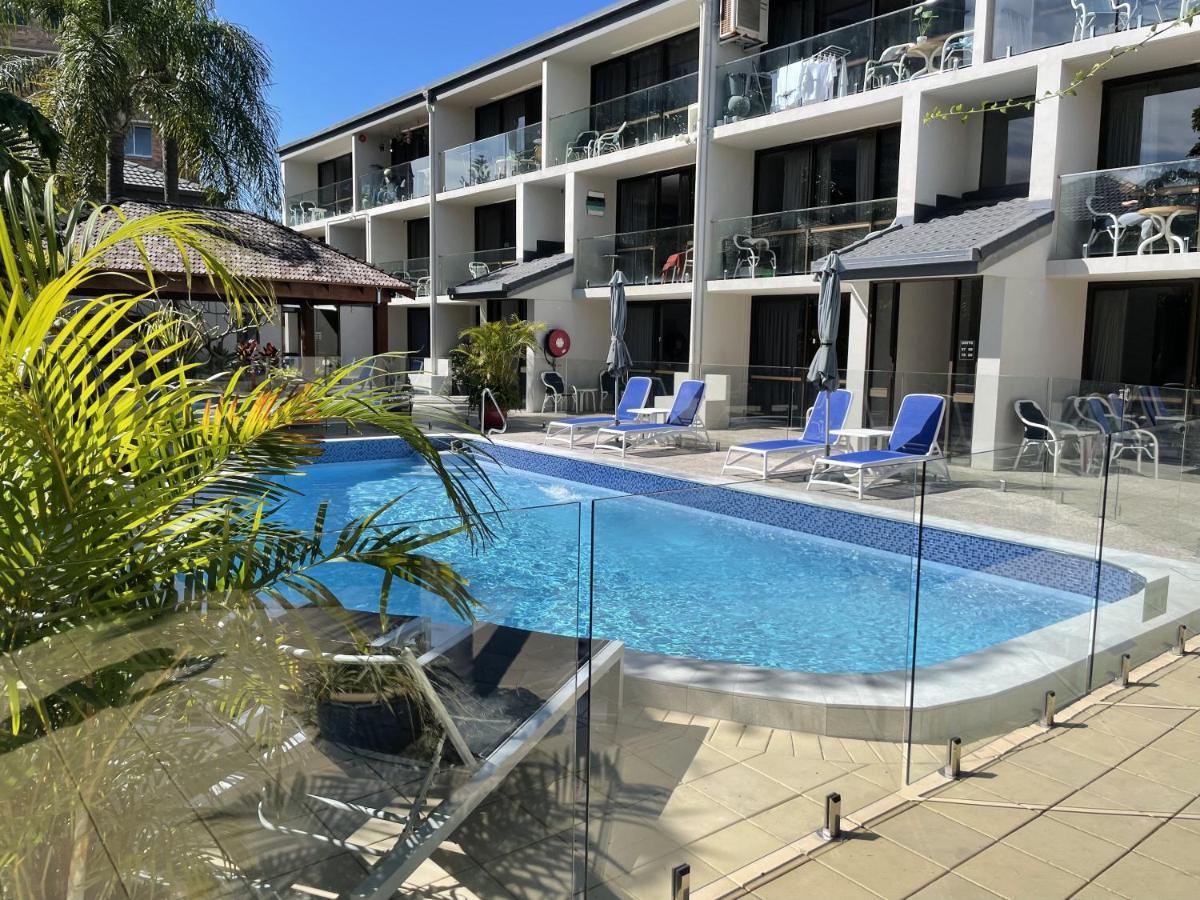 Burleigh Palms Holiday Apartments Guldkusten Exteriör bild