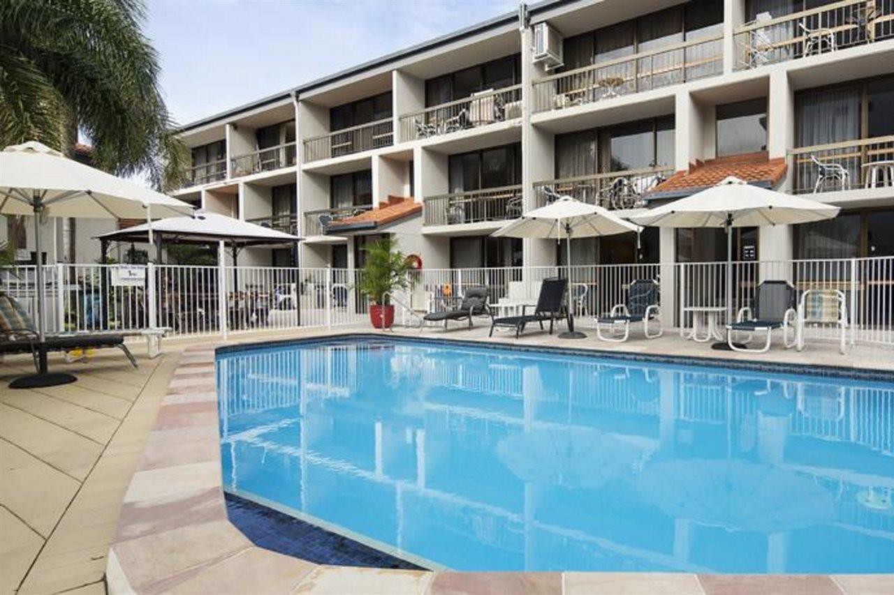 Burleigh Palms Holiday Apartments Guldkusten Exteriör bild
