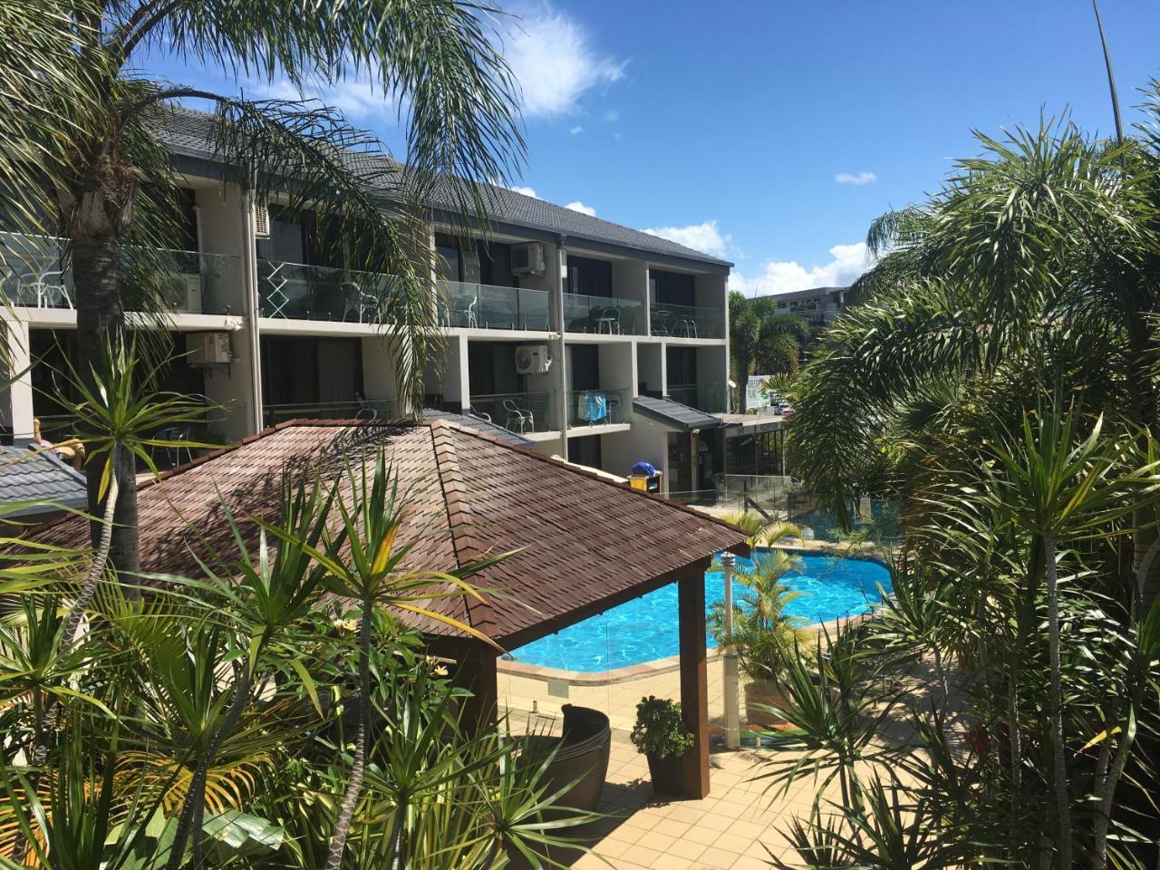 Burleigh Palms Holiday Apartments Guldkusten Exteriör bild