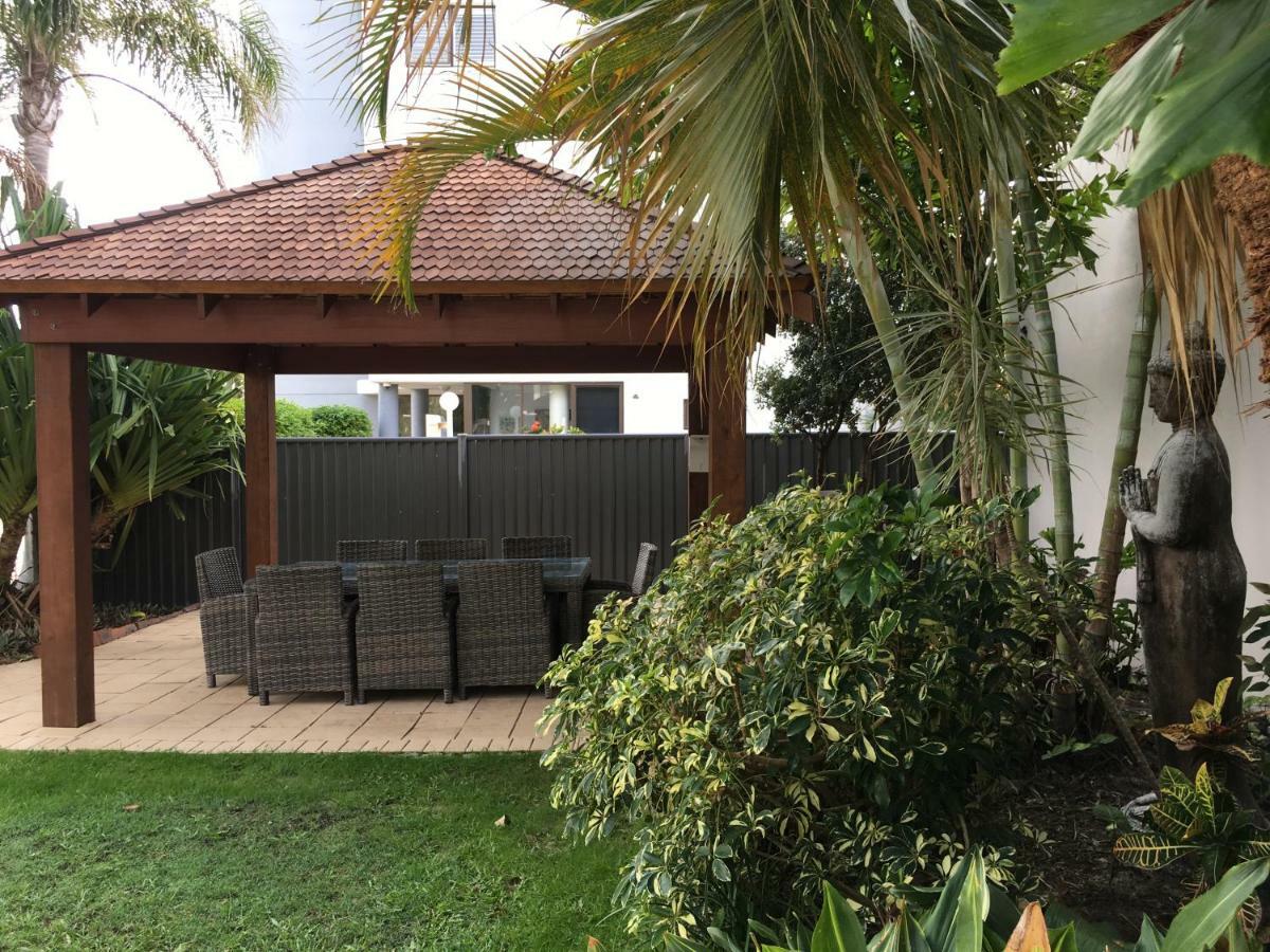 Burleigh Palms Holiday Apartments Guldkusten Exteriör bild