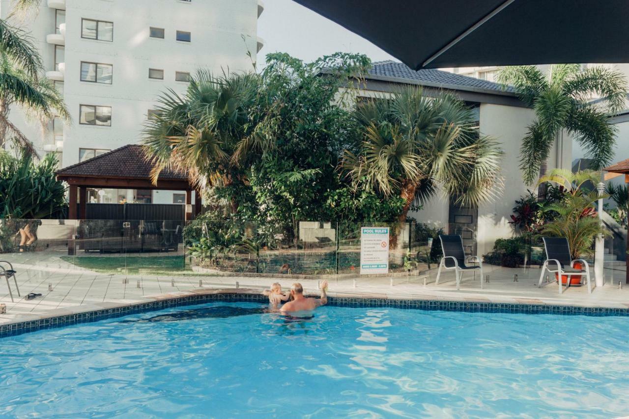 Burleigh Palms Holiday Apartments Guldkusten Exteriör bild