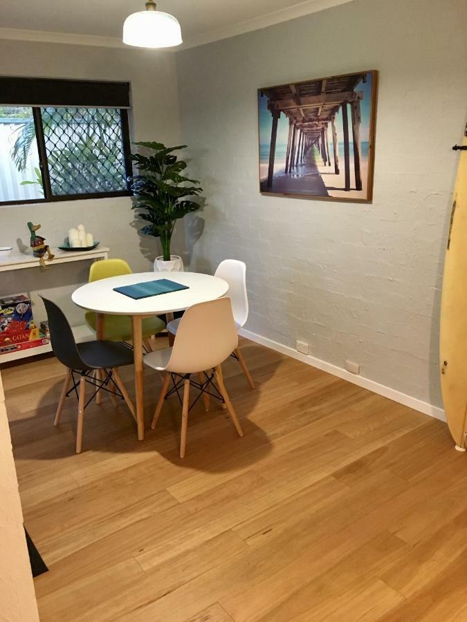 Burleigh Palms Holiday Apartments Guldkusten Exteriör bild