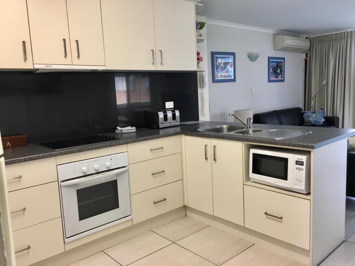 Burleigh Palms Holiday Apartments Guldkusten Exteriör bild